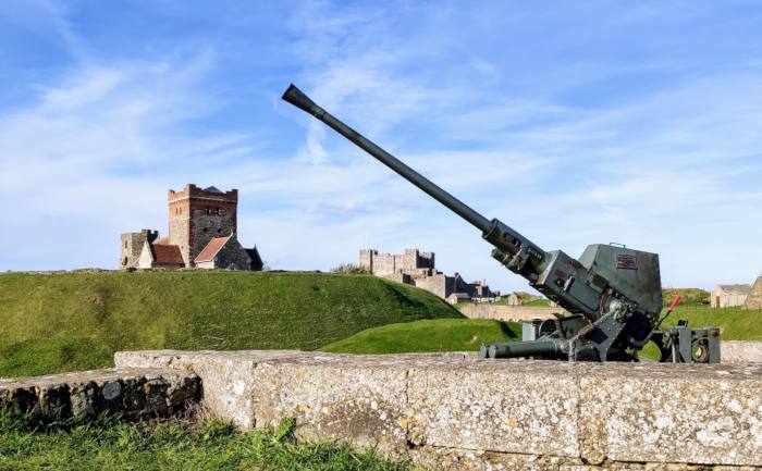 An anti-aircraft cannon near Dover Castle